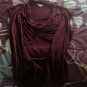 Cowl neck sleeveless shirt